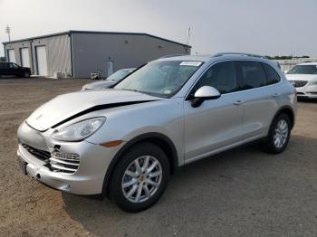  Salvage Porsche Cayenne