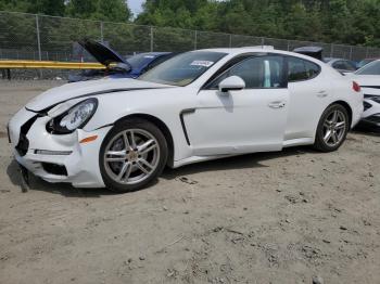  Salvage Porsche Panamera