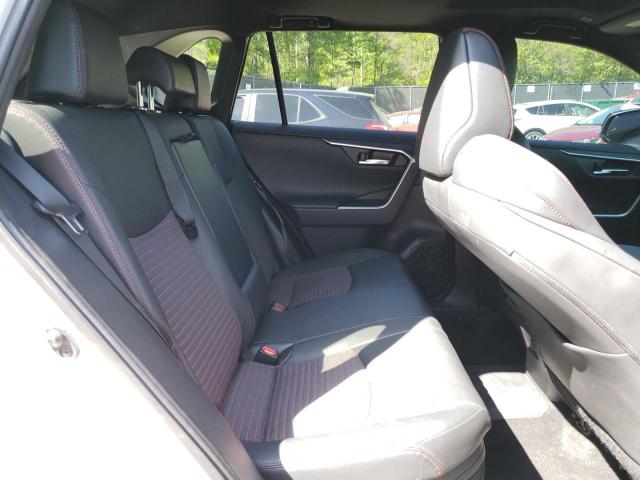 Toyota RAV4 Xse Image 9