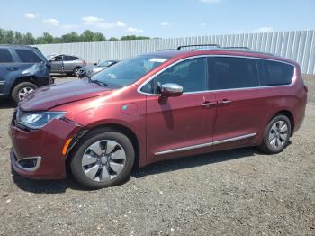  Salvage Chrysler Pacifica