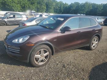  Salvage Porsche Cayenne