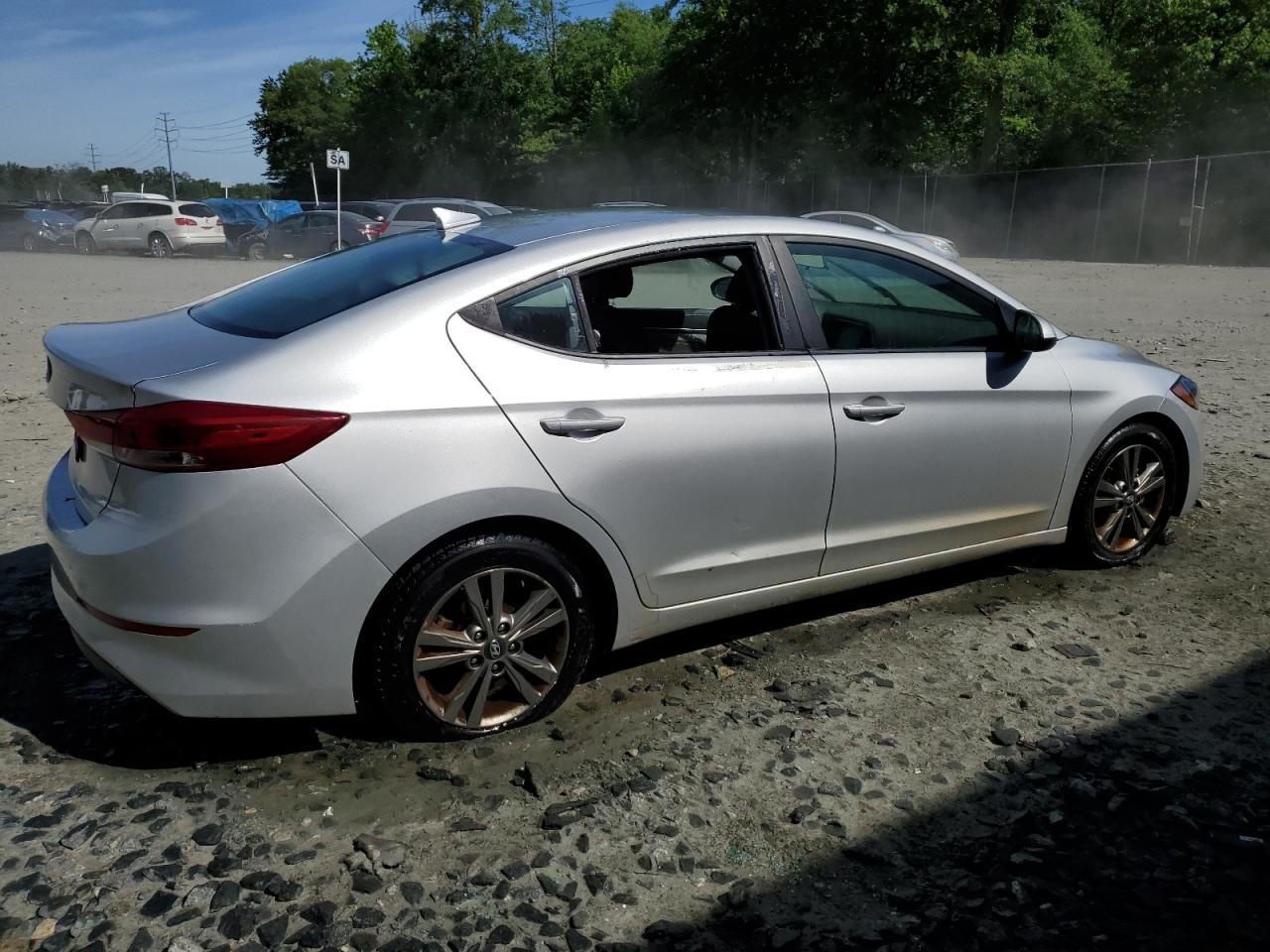 Hyundai ELANTRA Sel Image 4