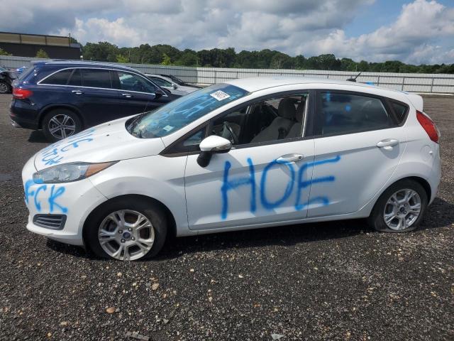  Salvage Ford Fiesta