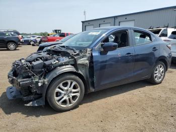  Salvage Toyota Yaris