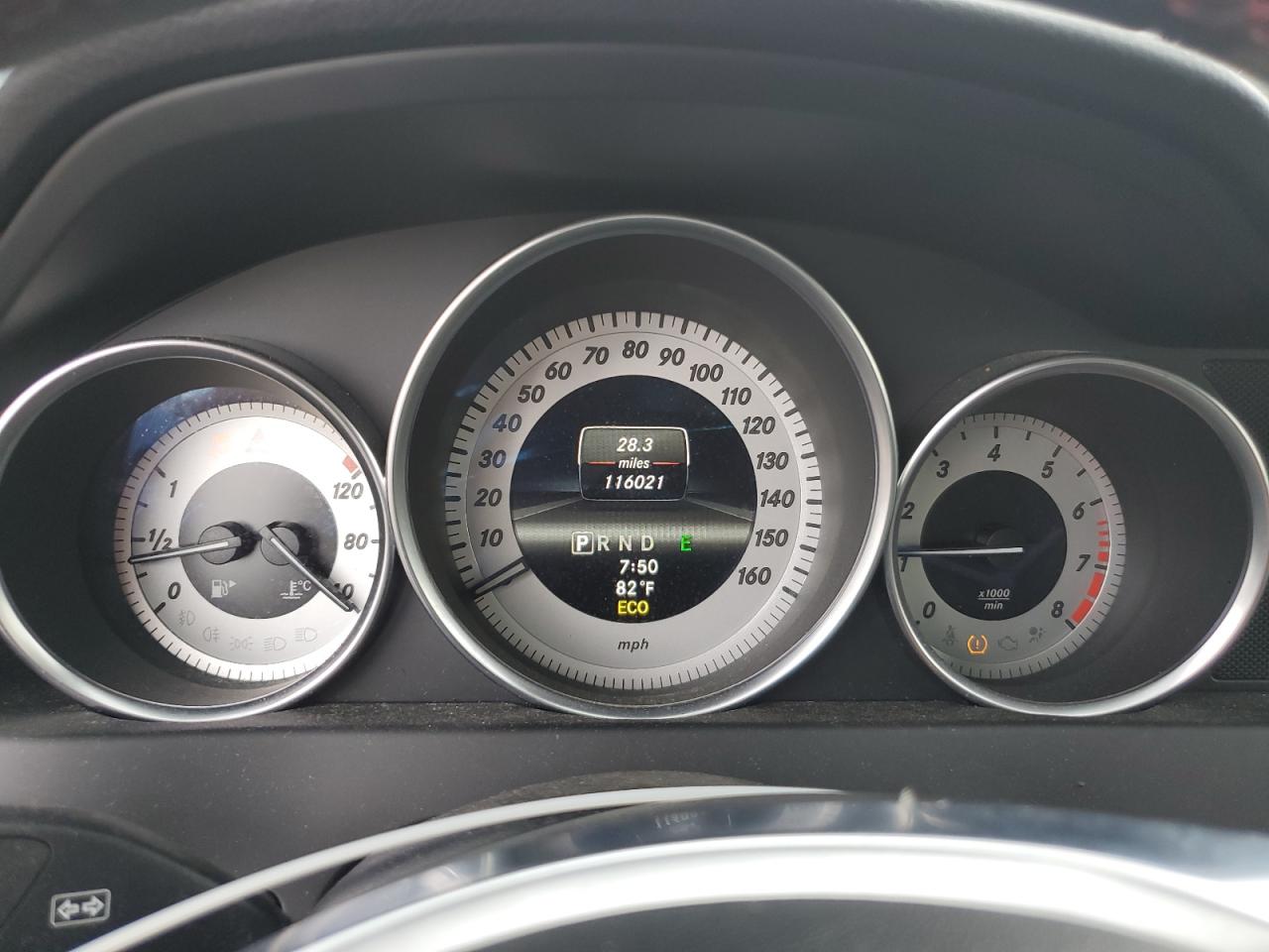 Mercedes-Benz C-Class 350 Image 5