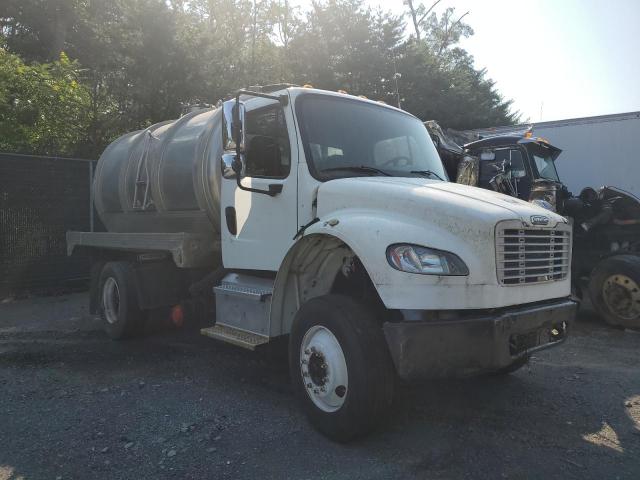  Salvage Freightliner M2 106 Med