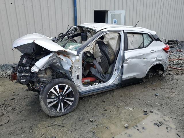  Salvage Nissan Kicks