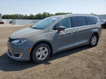  Salvage Chrysler Pacifica