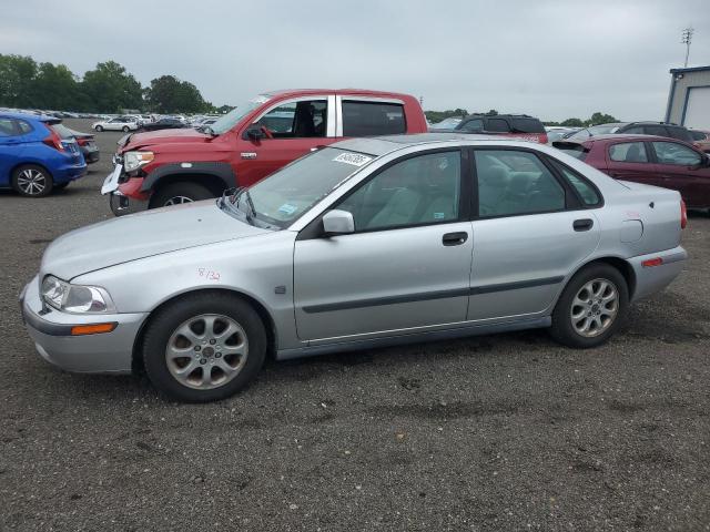  Salvage Volvo S40