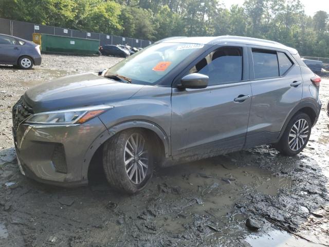  Salvage Nissan Kicks