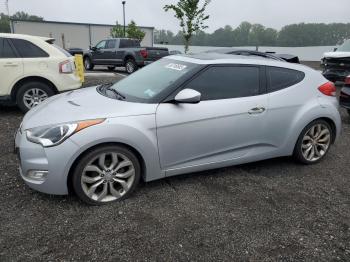  Salvage Hyundai VELOSTER