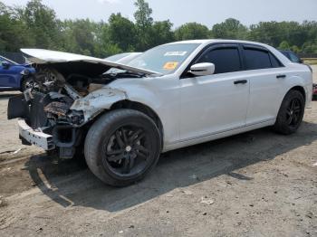  Salvage Chrysler 300