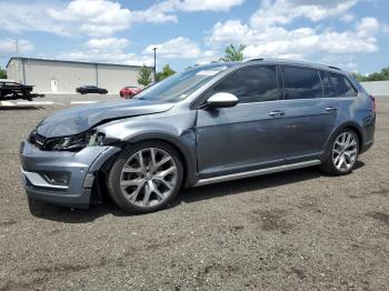  Salvage Volkswagen Golf