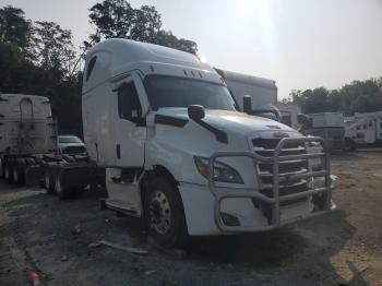  Salvage Freightliner Cascadia 1