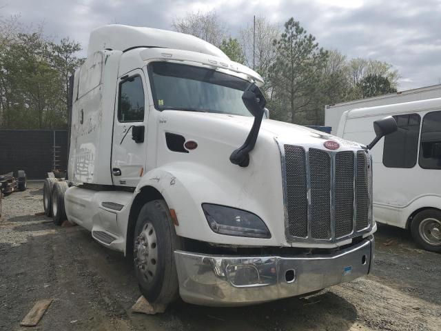  Salvage Peterbilt 579