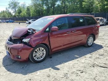  Salvage Toyota Sienna