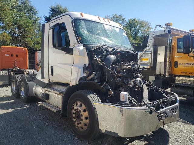  Salvage Freightliner Cascadia 1