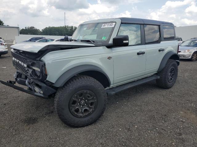  Salvage Ford Bronco