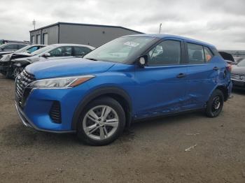  Salvage Nissan Kicks