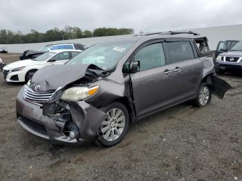  Salvage Toyota Sienna