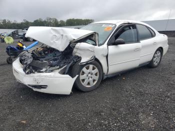  Salvage Ford Taurus