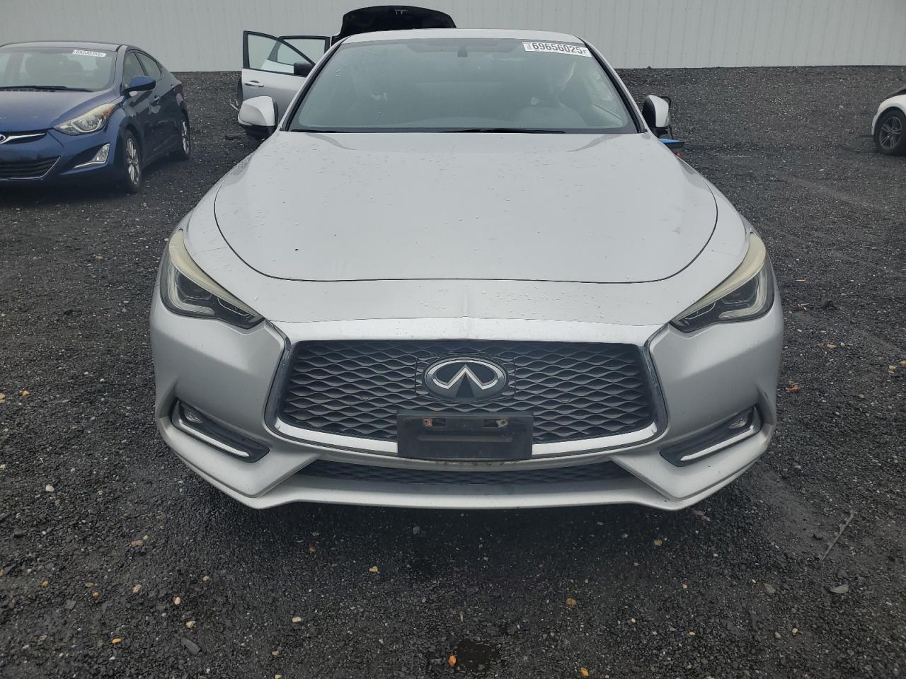 INFINITI Q60 Base Image 2