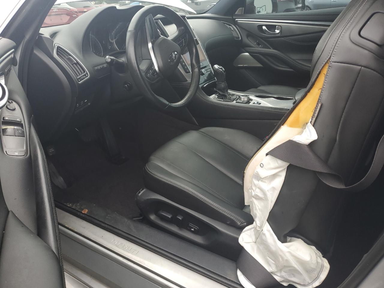 INFINITI Q60 Base Image 6