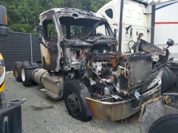  Salvage Freightliner Cascadia 1