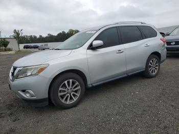  Salvage Nissan Pathfinder