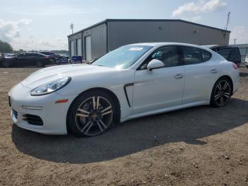  Salvage Porsche Panamera