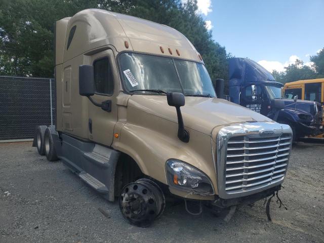  Salvage Freightliner Cascadia 1