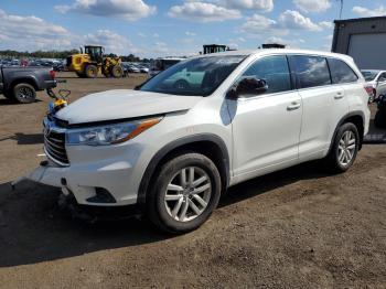  Salvage Toyota Highlander