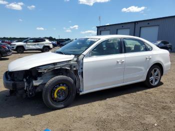  Salvage Volkswagen Passat