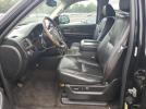 GMC Yukon Denali Image 12