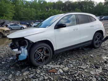  Salvage Mercedes-Benz GLA