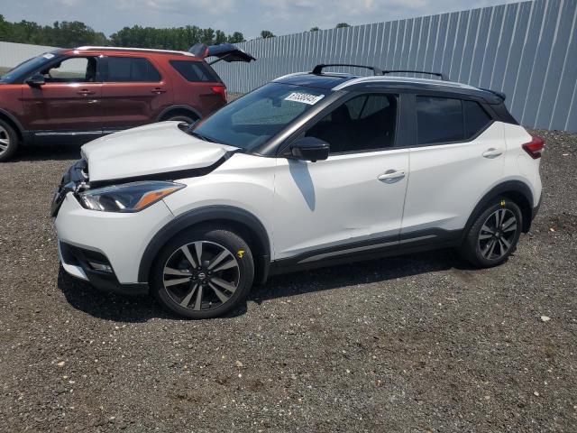  Salvage Nissan Kicks