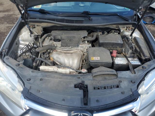 Toyota Camry Le Image 5