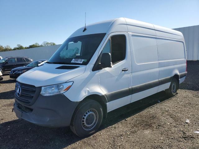  Salvage Mercedes-Benz Sprinter