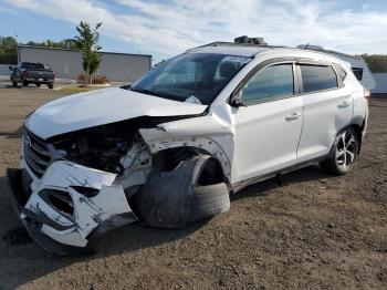  Salvage Hyundai TUCSON