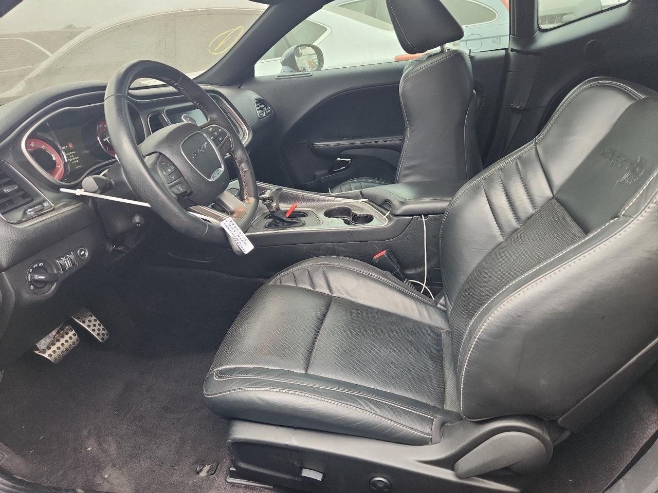 Dodge Challenger Srt Hellcat Image 7