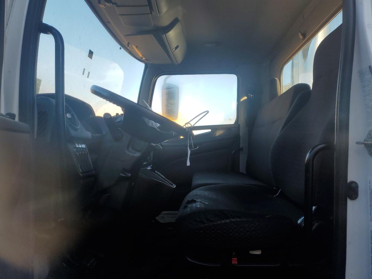 Hino Hino L6 Image 5