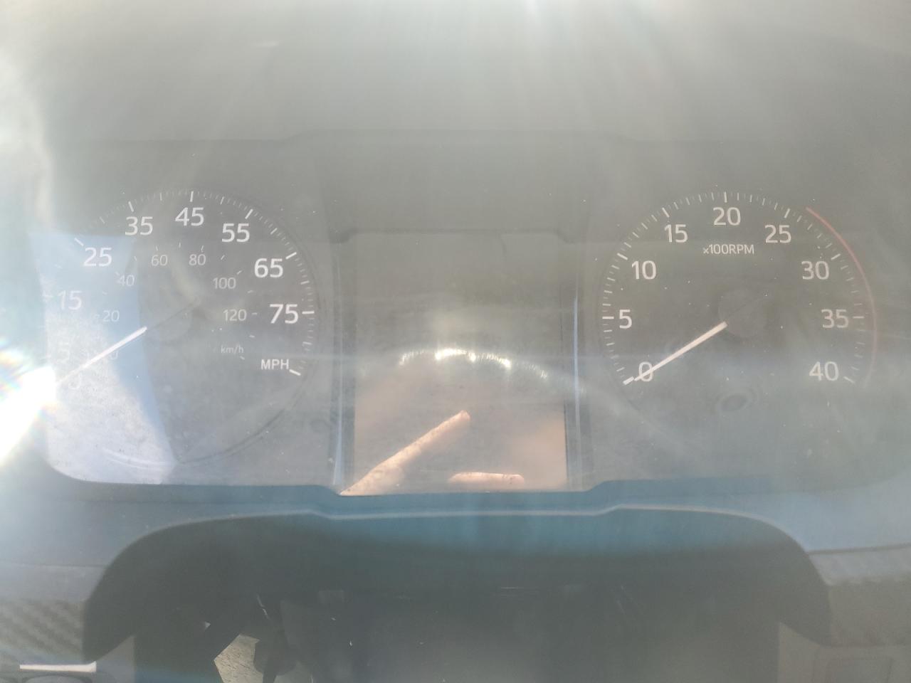 Hino Hino L6 Image 10