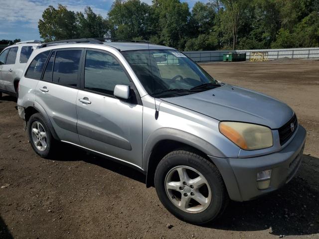 Toyota RAV4 Image 2