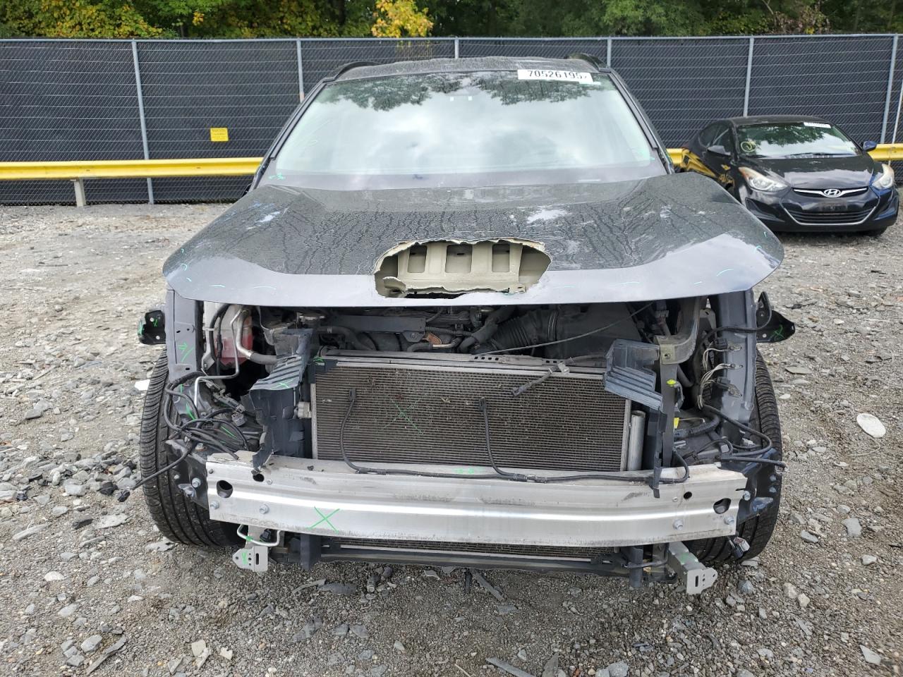 Toyota RAV4 Le Image 2