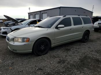  Salvage Volvo V70