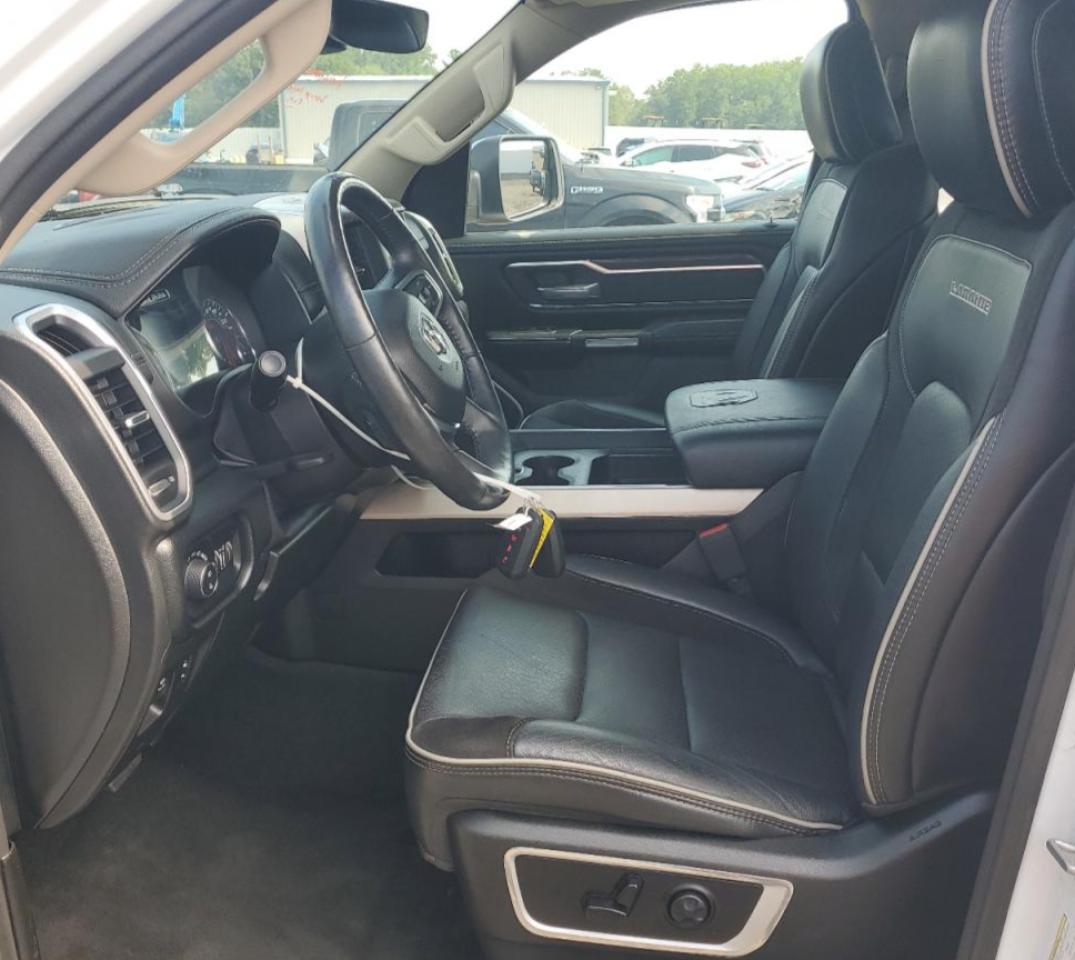 Ram 1500 Laramie Image 9