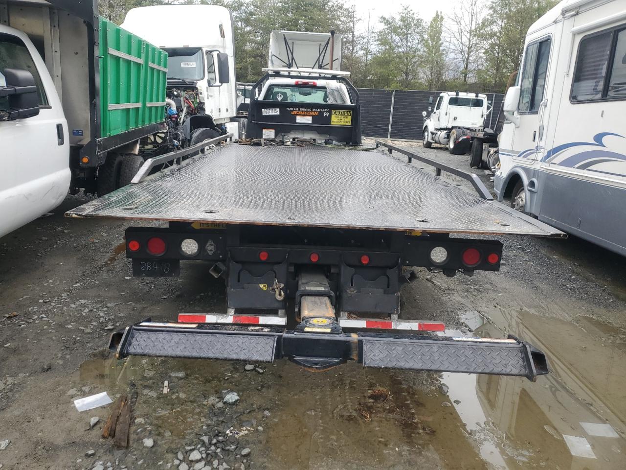 Chevrolet Silverado Image 2