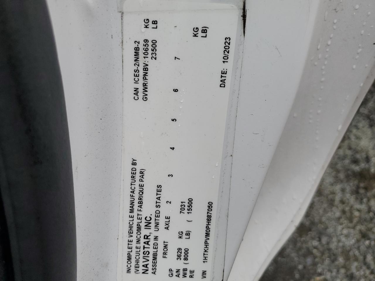 Chevrolet Silverado Image 9