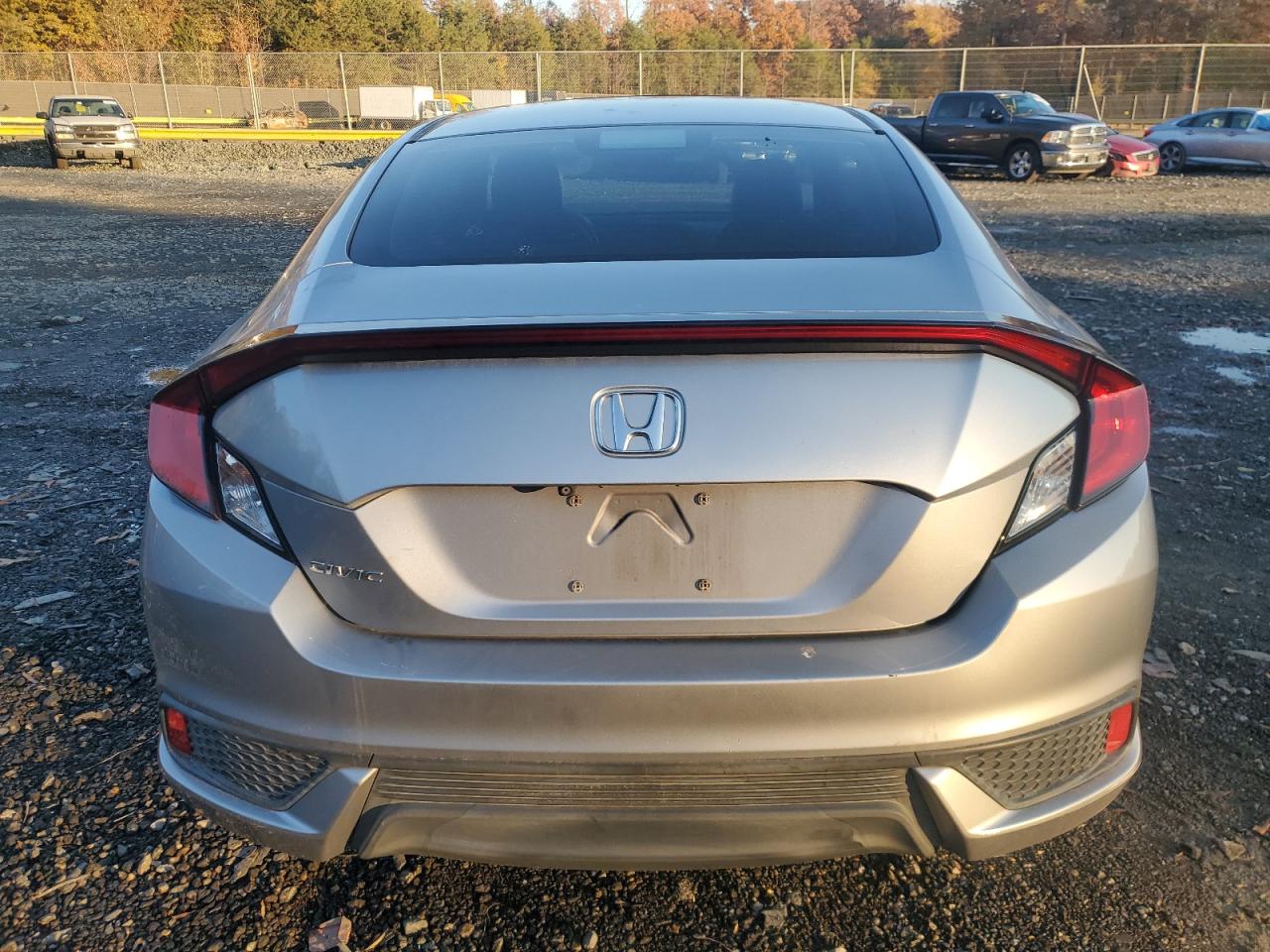 Honda Civic Lx Image 8