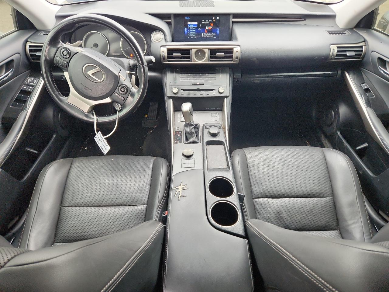 Lexus Is 300 Image 4